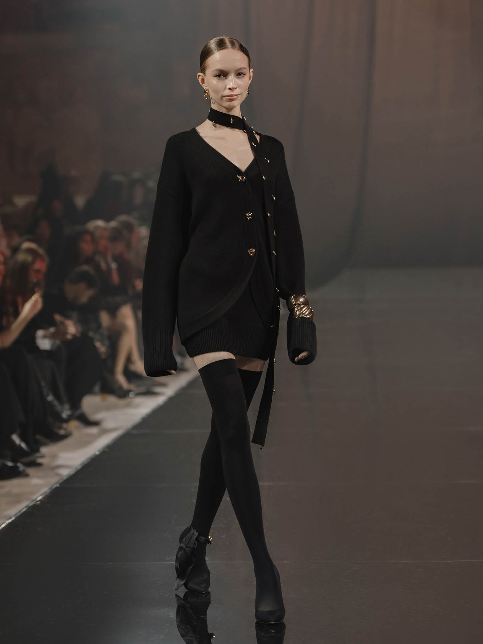 Прямая юбка мини из вязаного трикотажа :: LICHI - Online fashion store