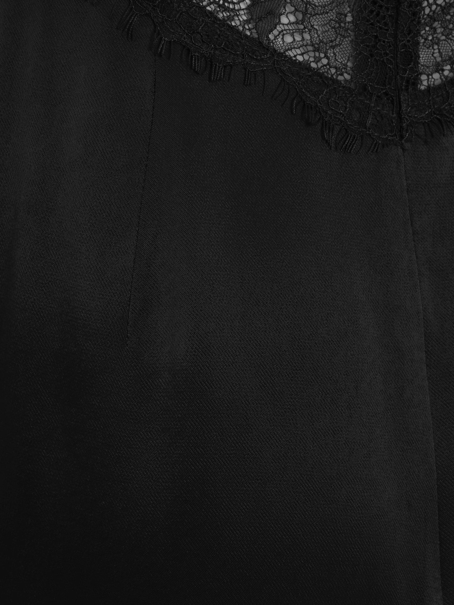 Платье-комбинация мини с кружевными деталями