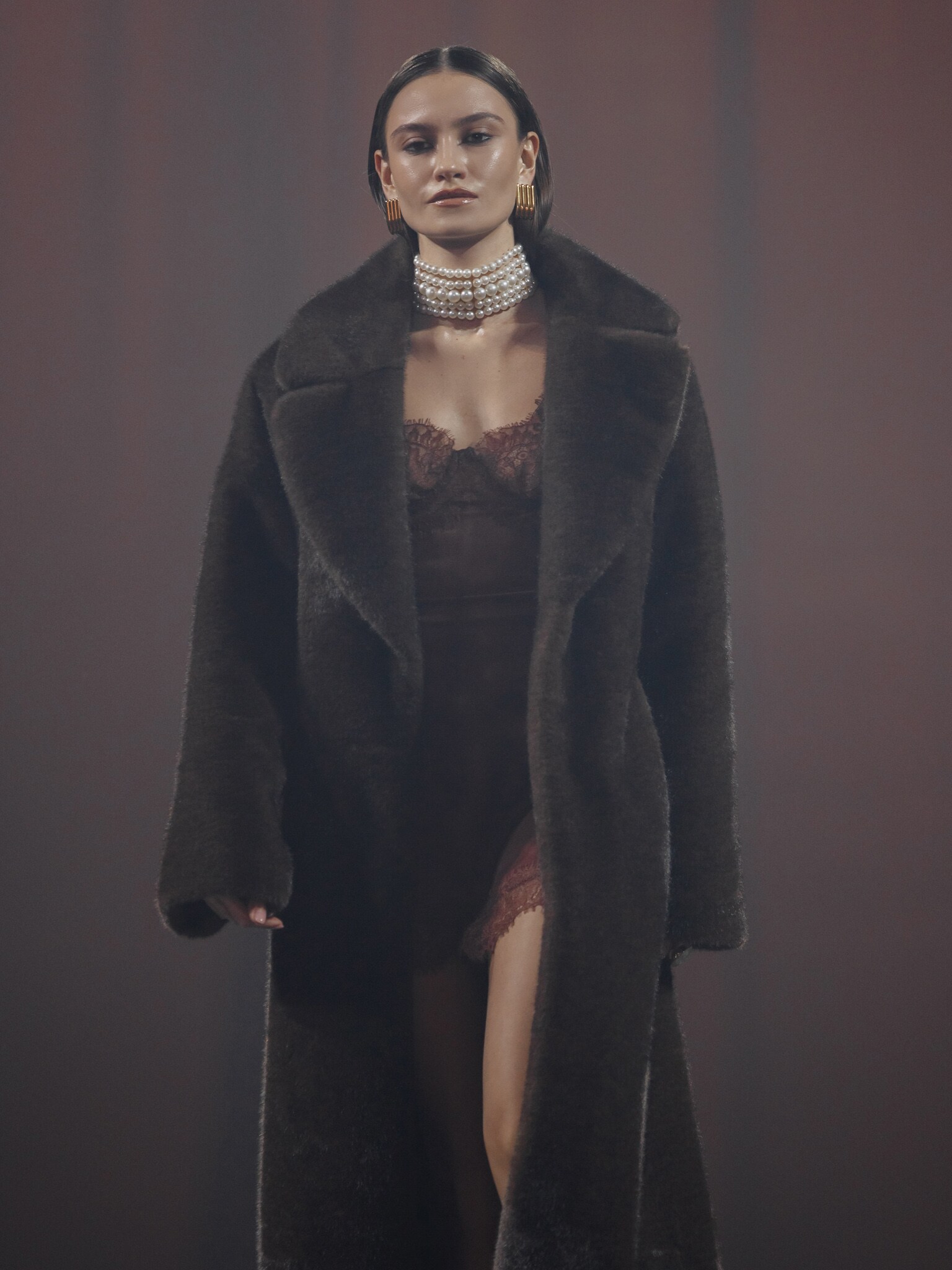 Платье-комбинация мини с кружевными деталями :: LICHI - Online fashion ...