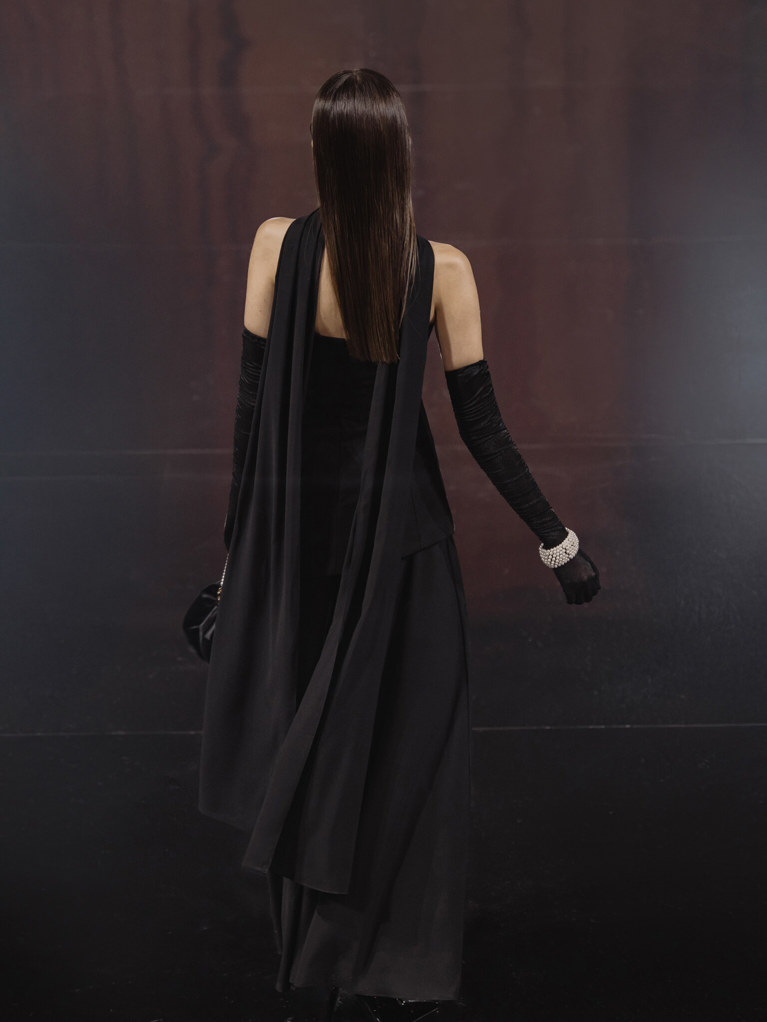 Maxi dress with layered skirt and a matching scarf