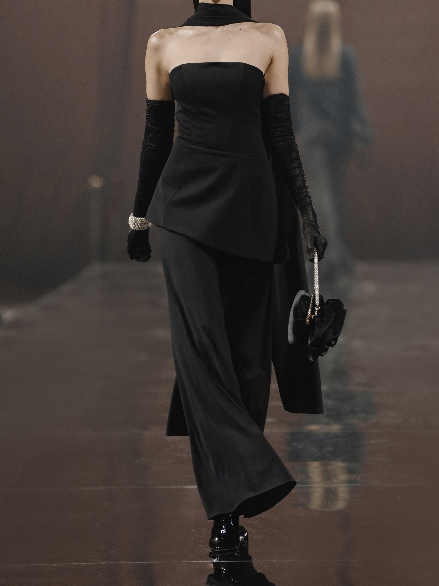 Maxi dress with layered skirt and a matching scarf