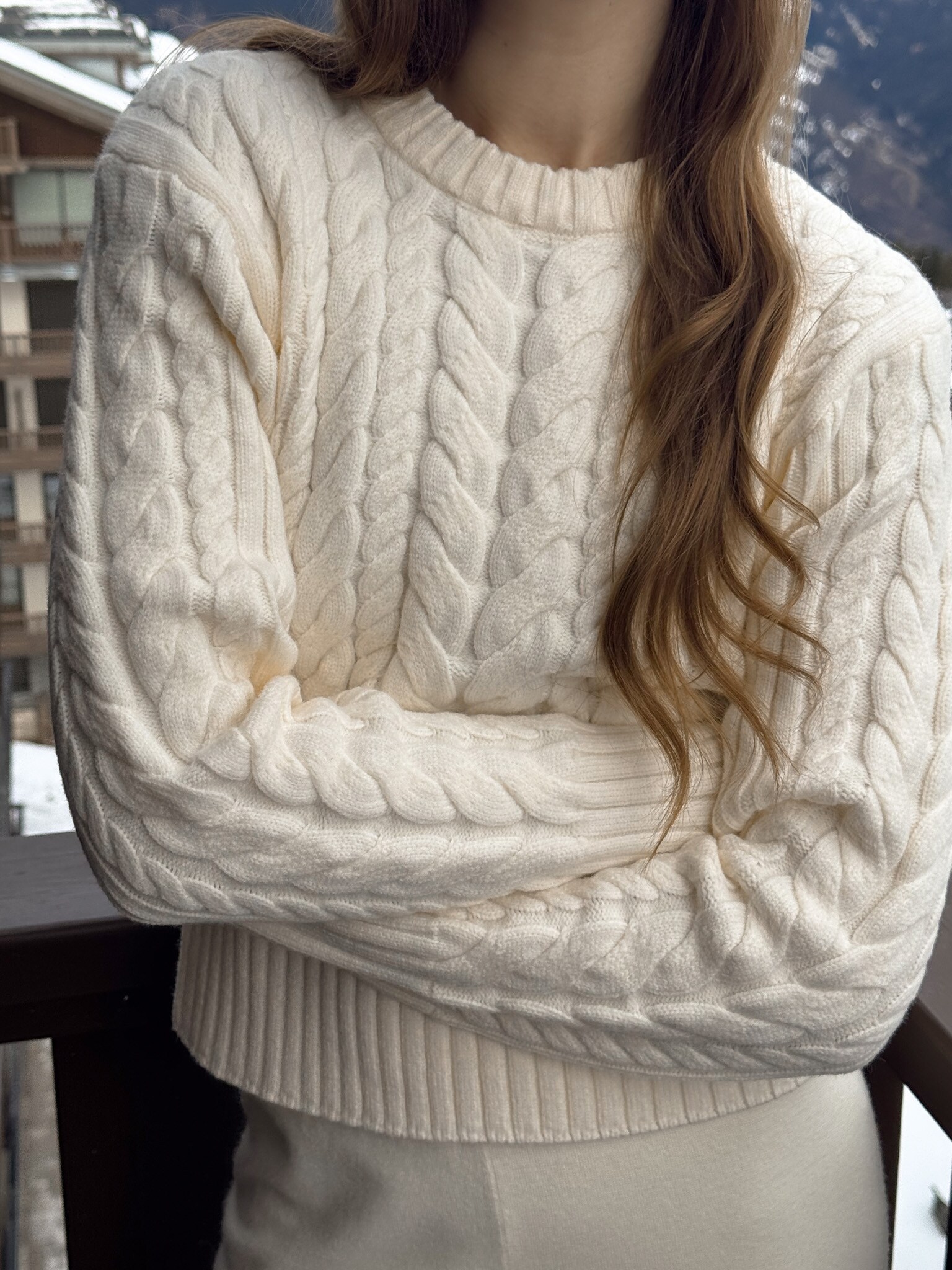 Straight cable-knit jumper