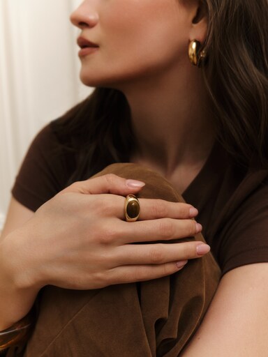 Золотистый