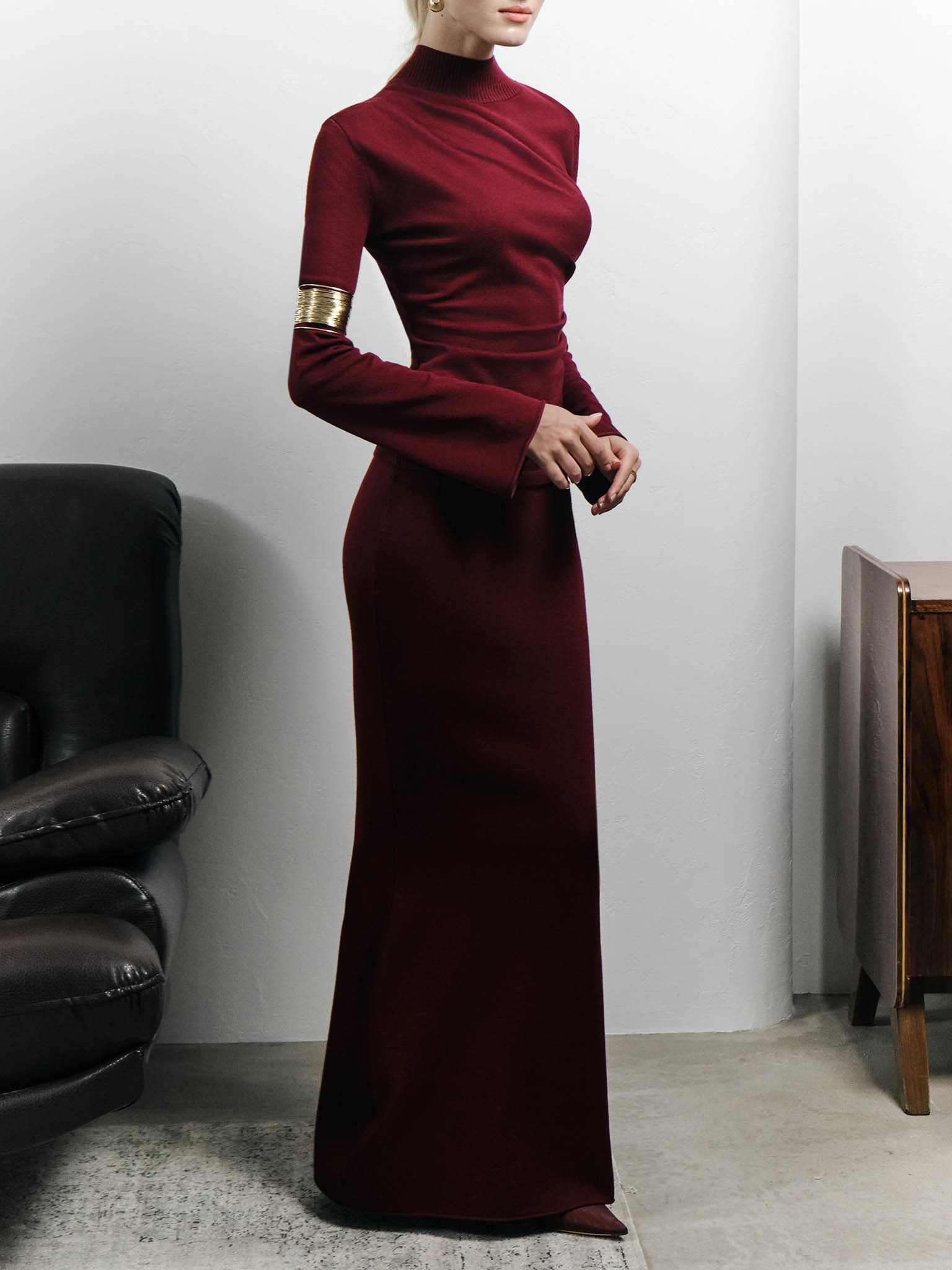 Knitted jumper with draperies