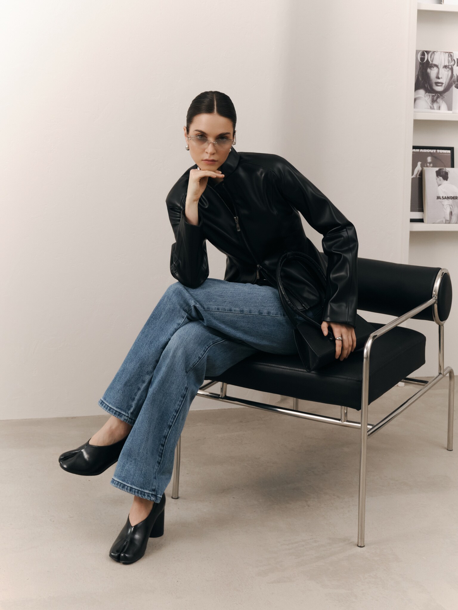 Straight light-wash denim jeans :: LICHI - Online fashion store