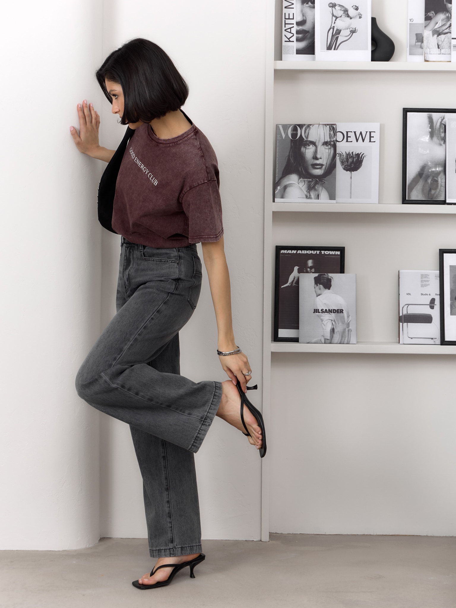 Straight light-wash denim jeans :: LICHI - Online fashion store