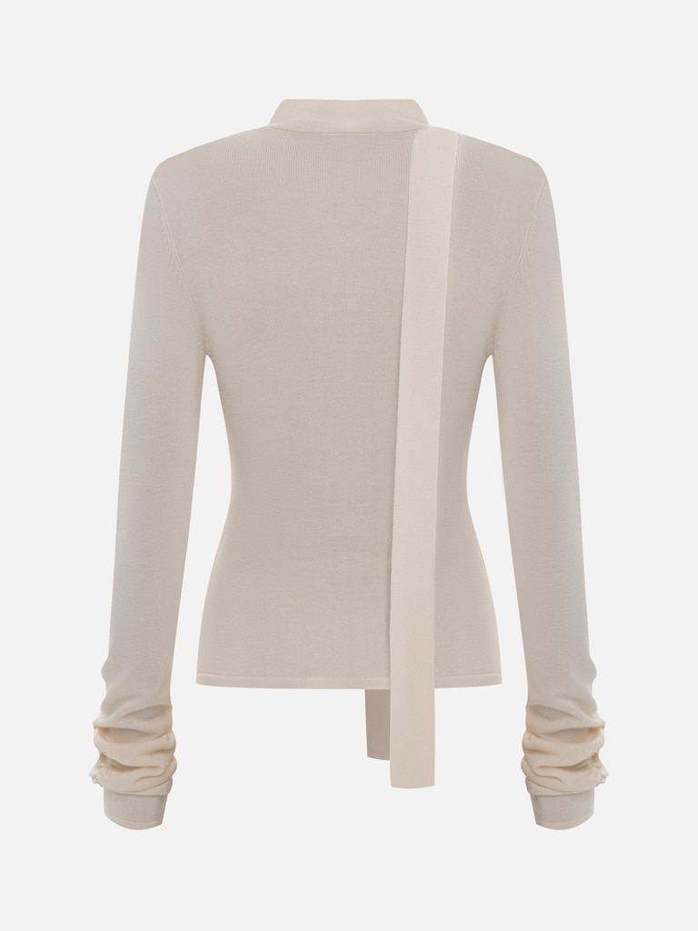 Fitted longsleeve with tonal ribbon scarf