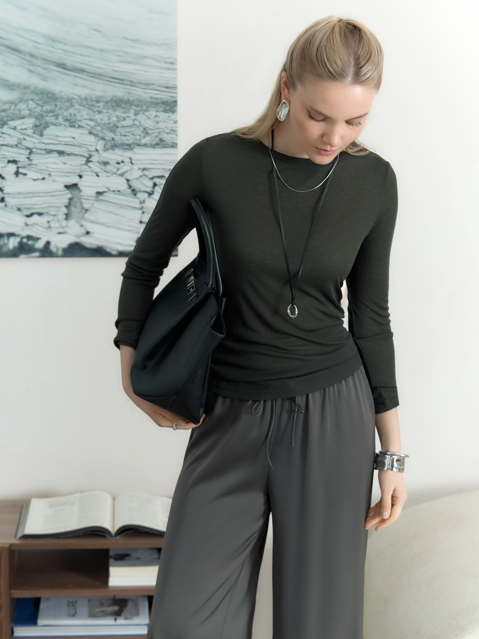 Smooth jersey loose-fitting trousers