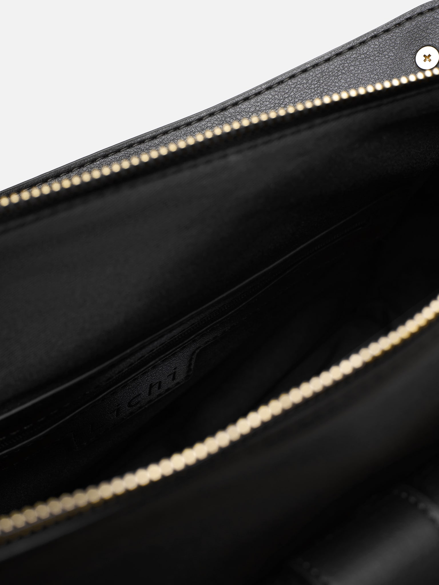 Rectangular bag with large pockets