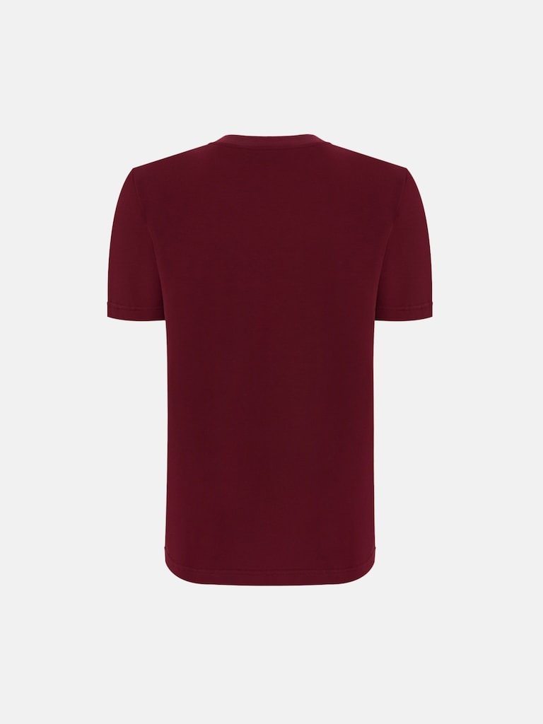 T-shirt with emphasised shoulders
