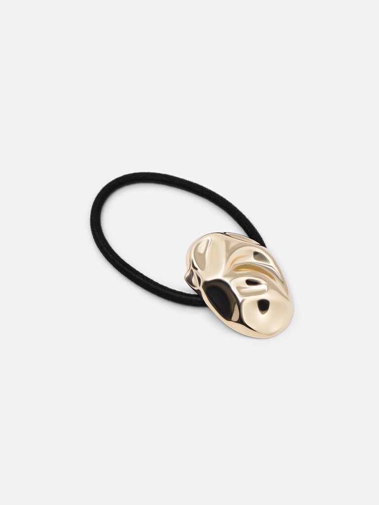 Резинка для волос с металлическим декором