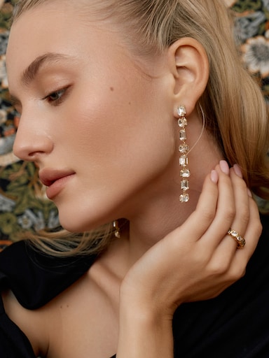 Золотистый