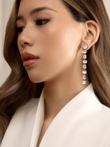 Серебристый