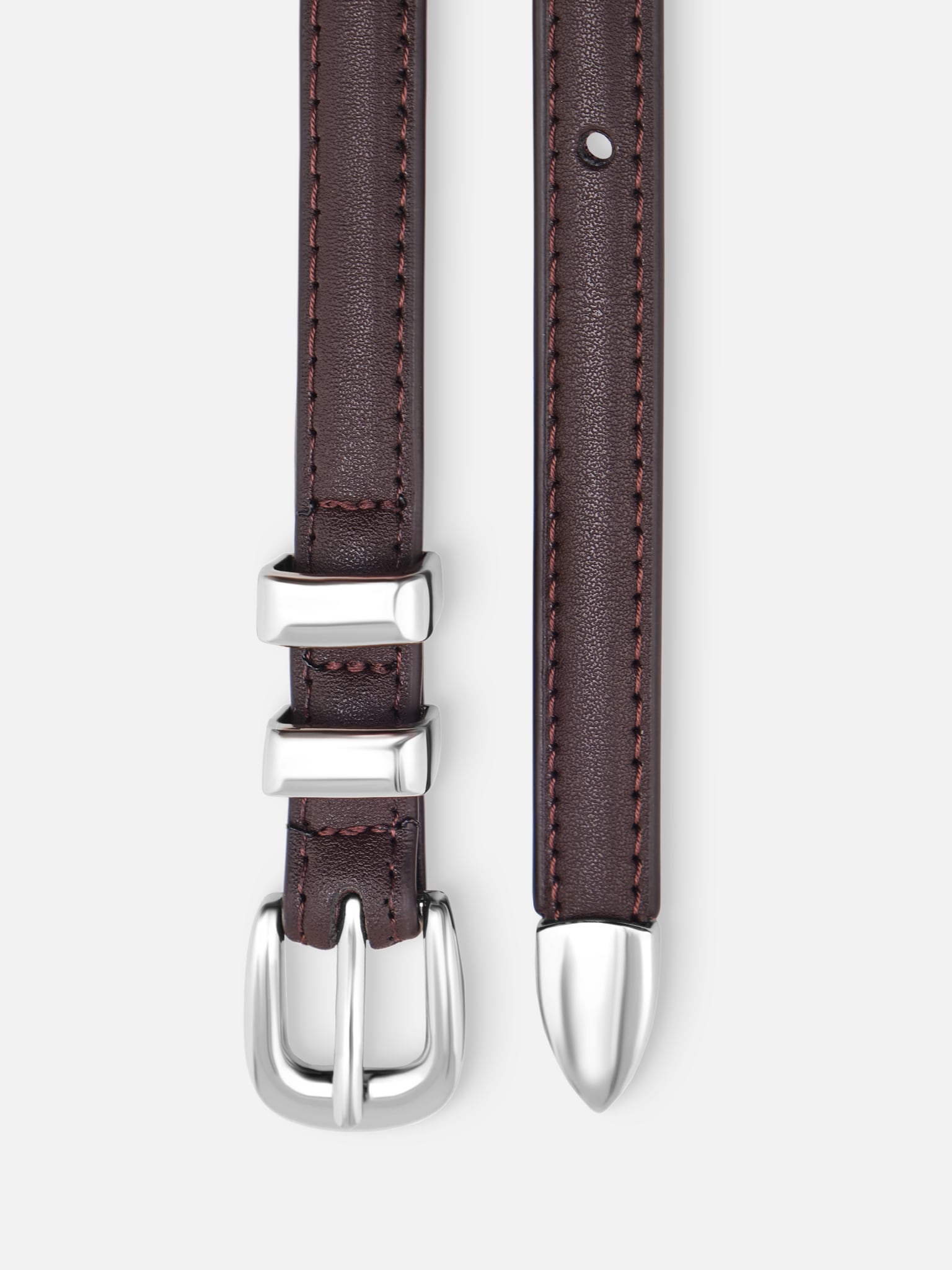 Тонкий ремень из кожи с металлическим декором