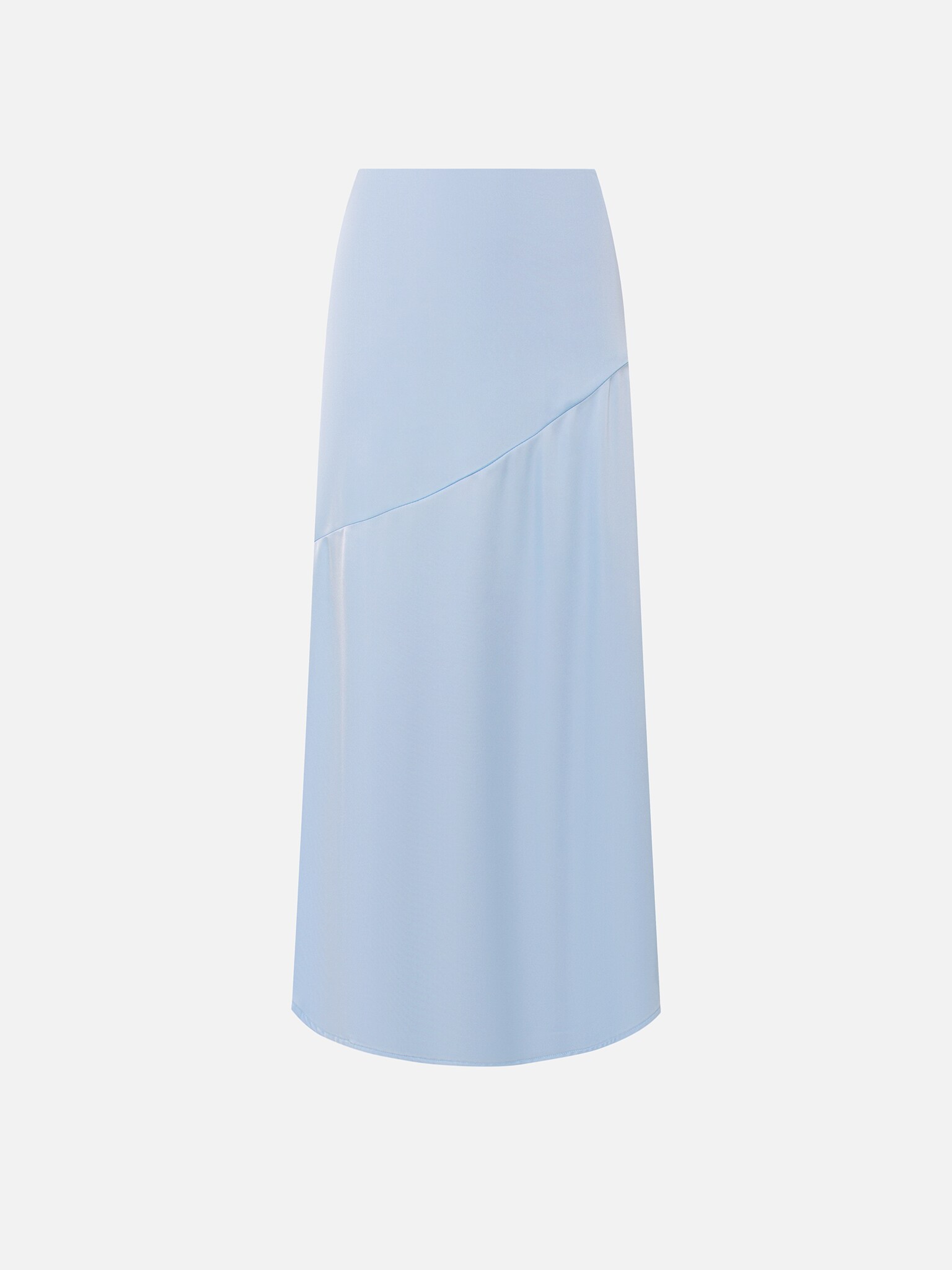 تنورة ماكسي من الساتان بخياطة قُطرية