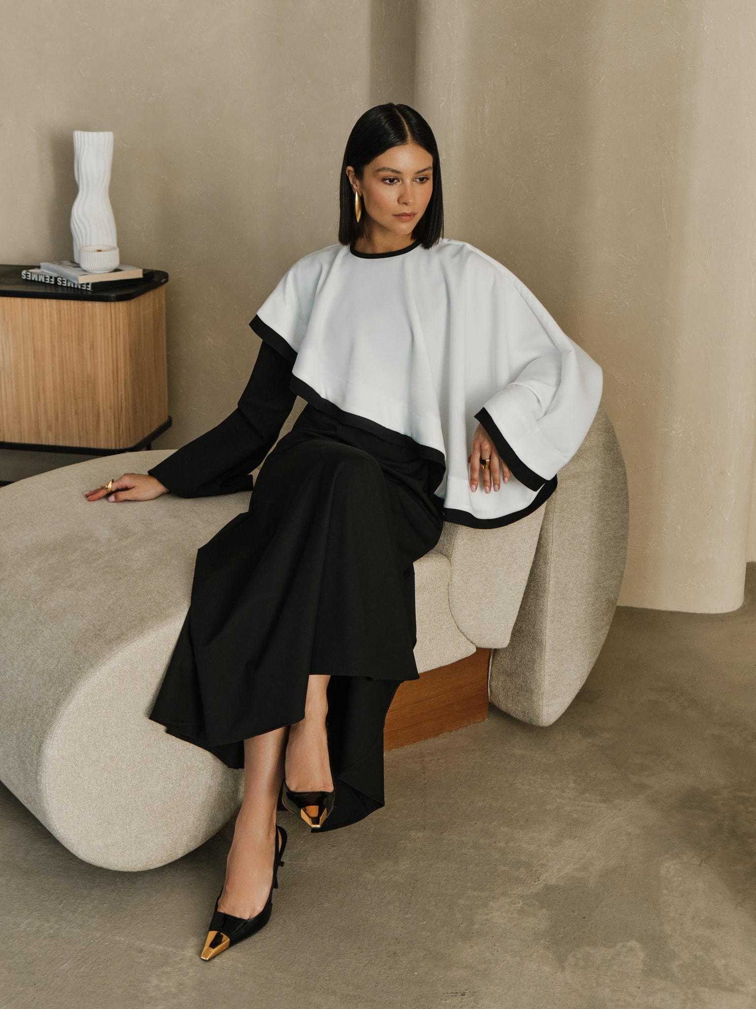 Robe maxi avec cape contrastée