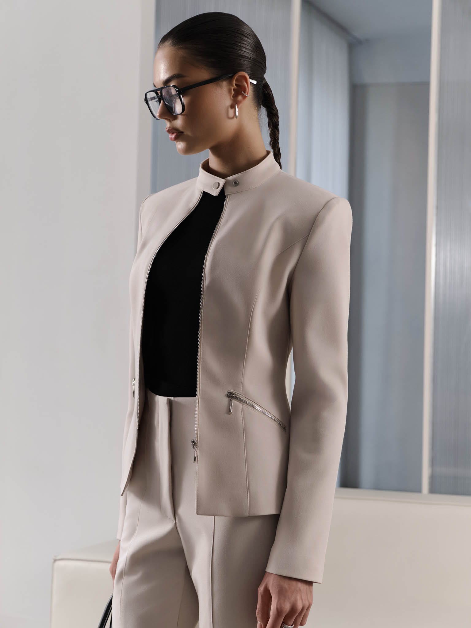 Taillierte Jacke mit Reißverschluss