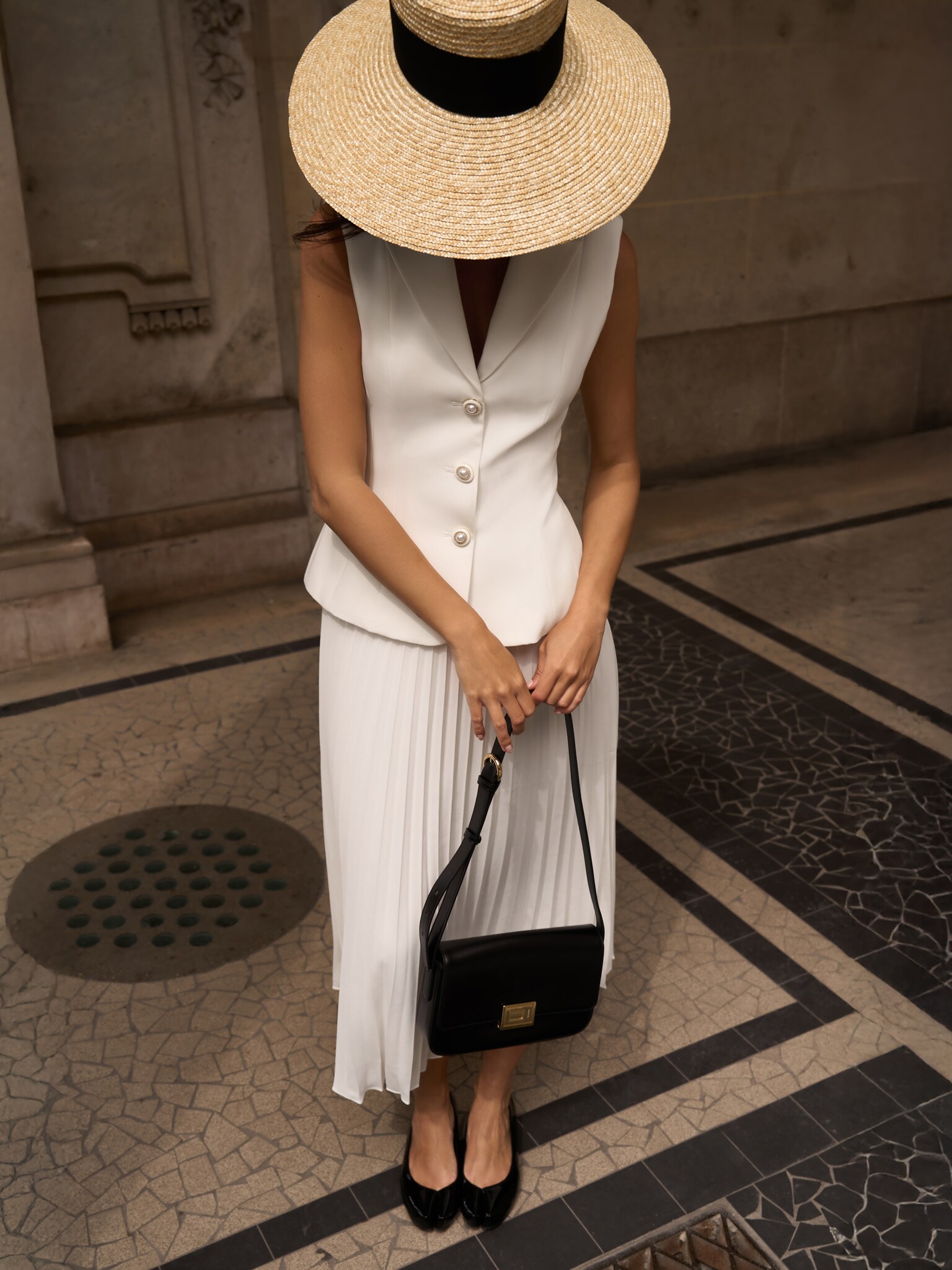 Flared waistcoat with accent buttons