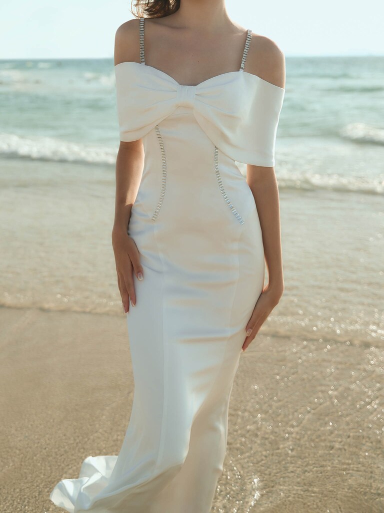 Maxi dress with open shoulders and silvertone decor