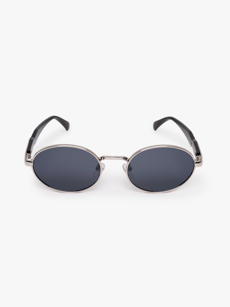 Oval sunglasses with metal frames