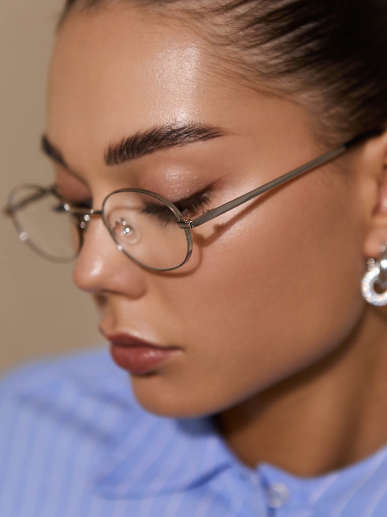 Овальные декоративные очки