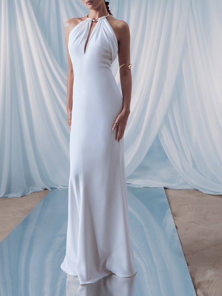 Maxi dress with metallic choker