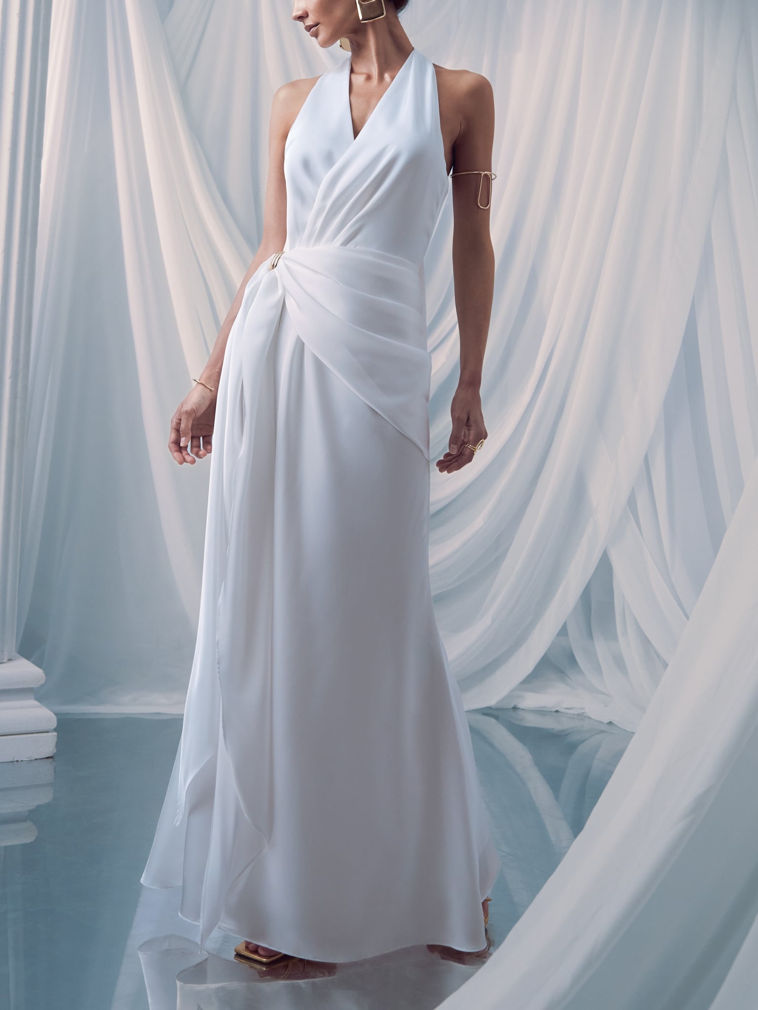 Satin maxi dress with collar ribbons and drapery