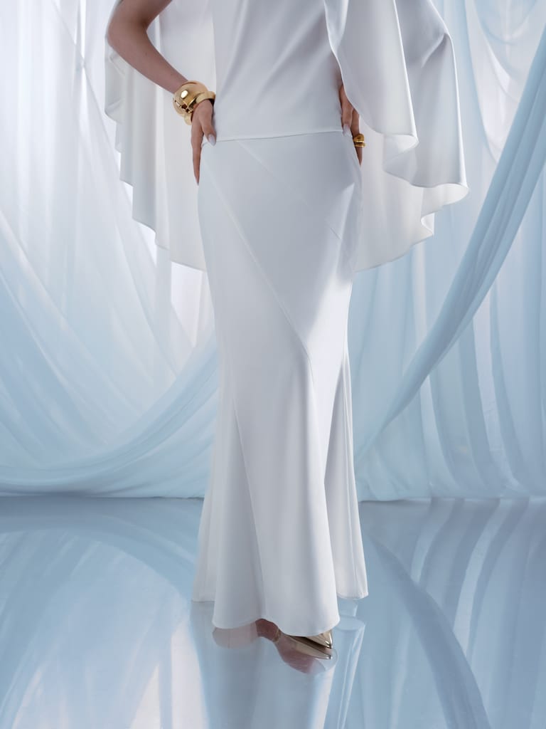 Flared maxi skirt with diagonal seams