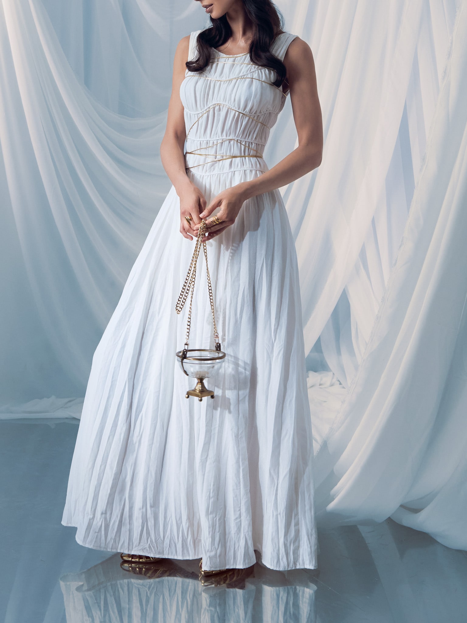 Maxi dress with small gathers on the bodice
