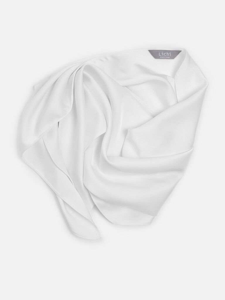 Платок из гладкой ткани