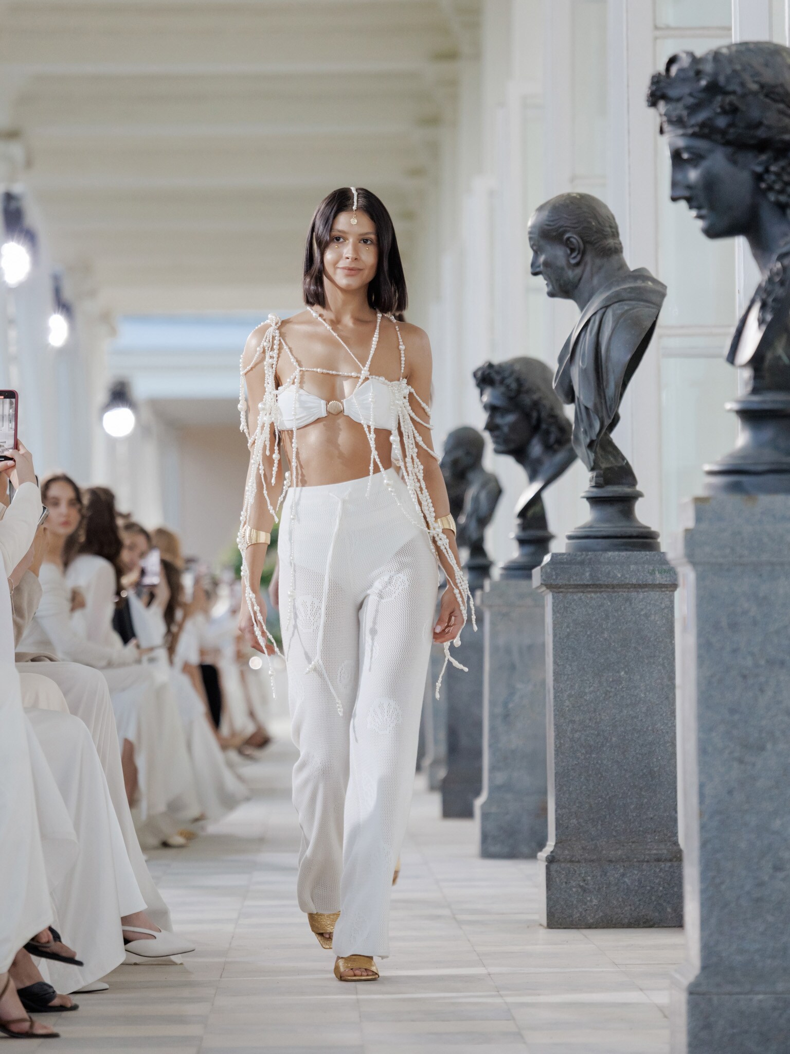 Пляжные брюки свободного кроя с морским орнаментом