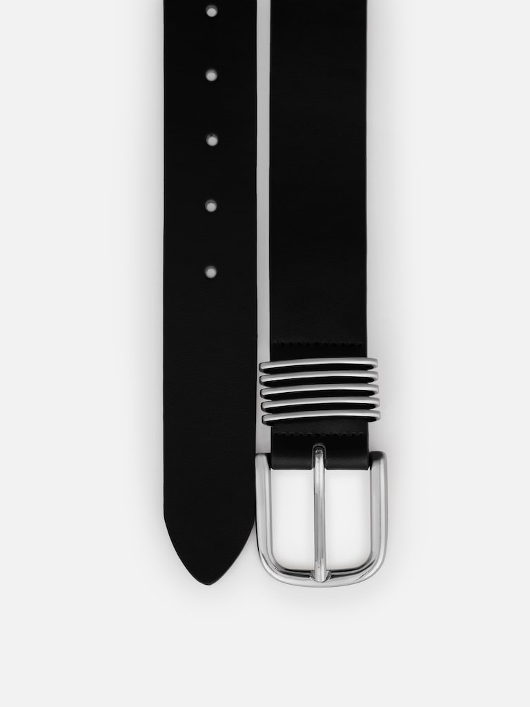 Wide leather belt with silver loop