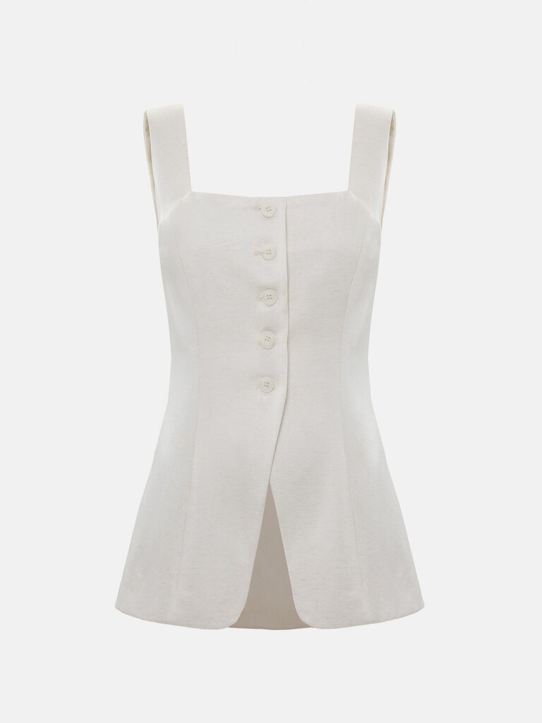 Приталенный жилет с пуговицами в тон