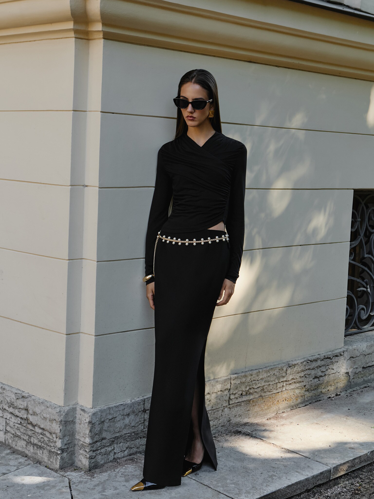 Jersey longsleeve with draped shoulders