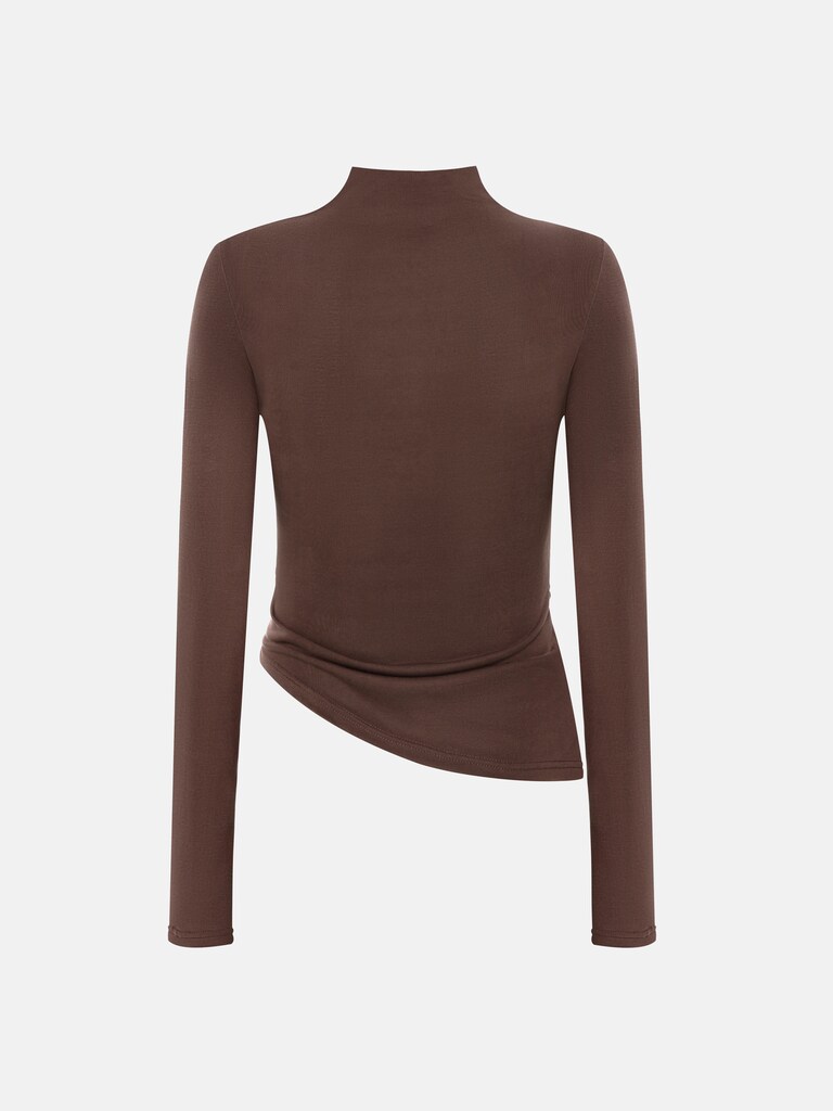 Трикотажный лонгслив с драпировками на плечах