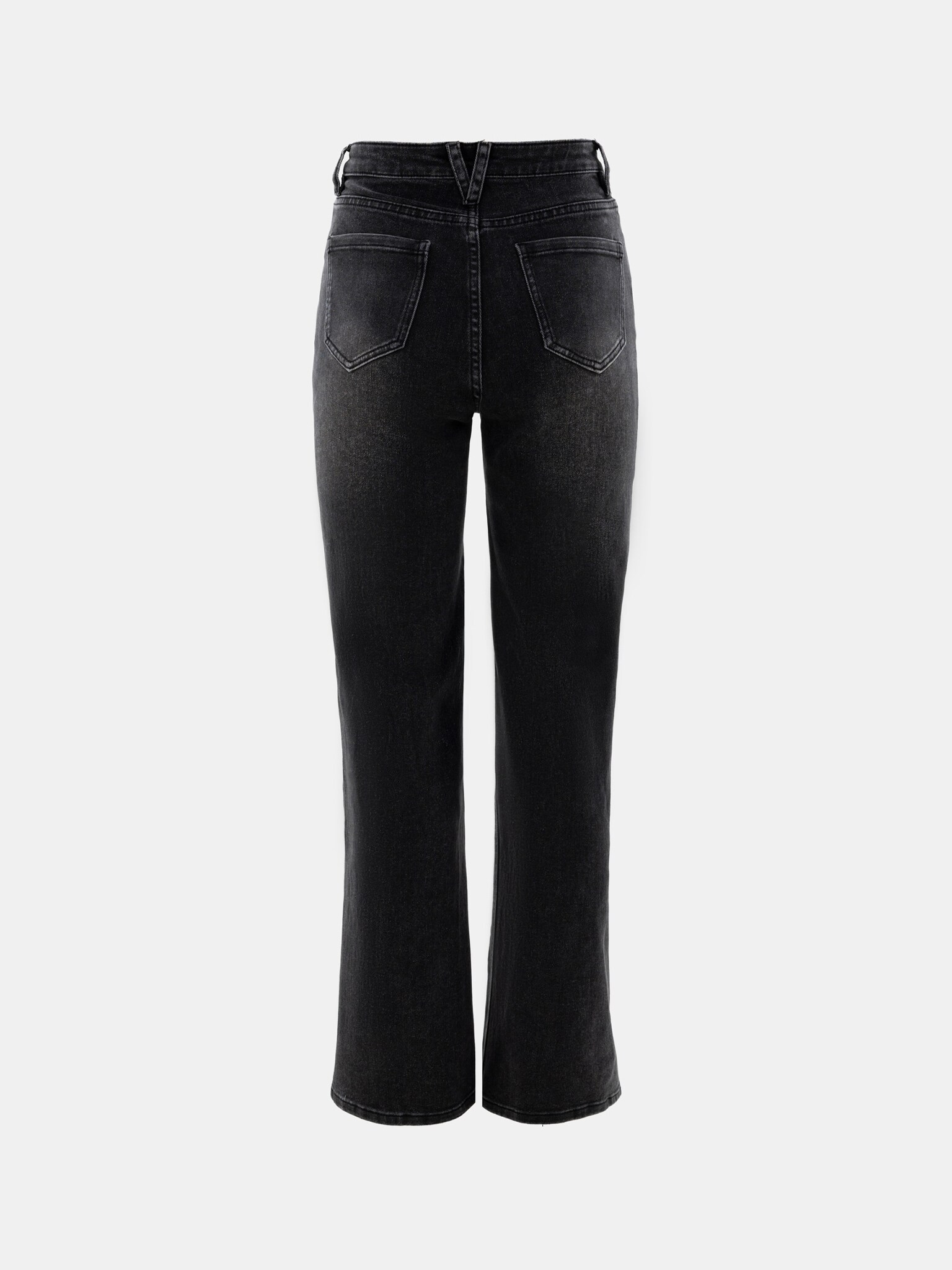 Gerade Jeans mit Abnutzungen