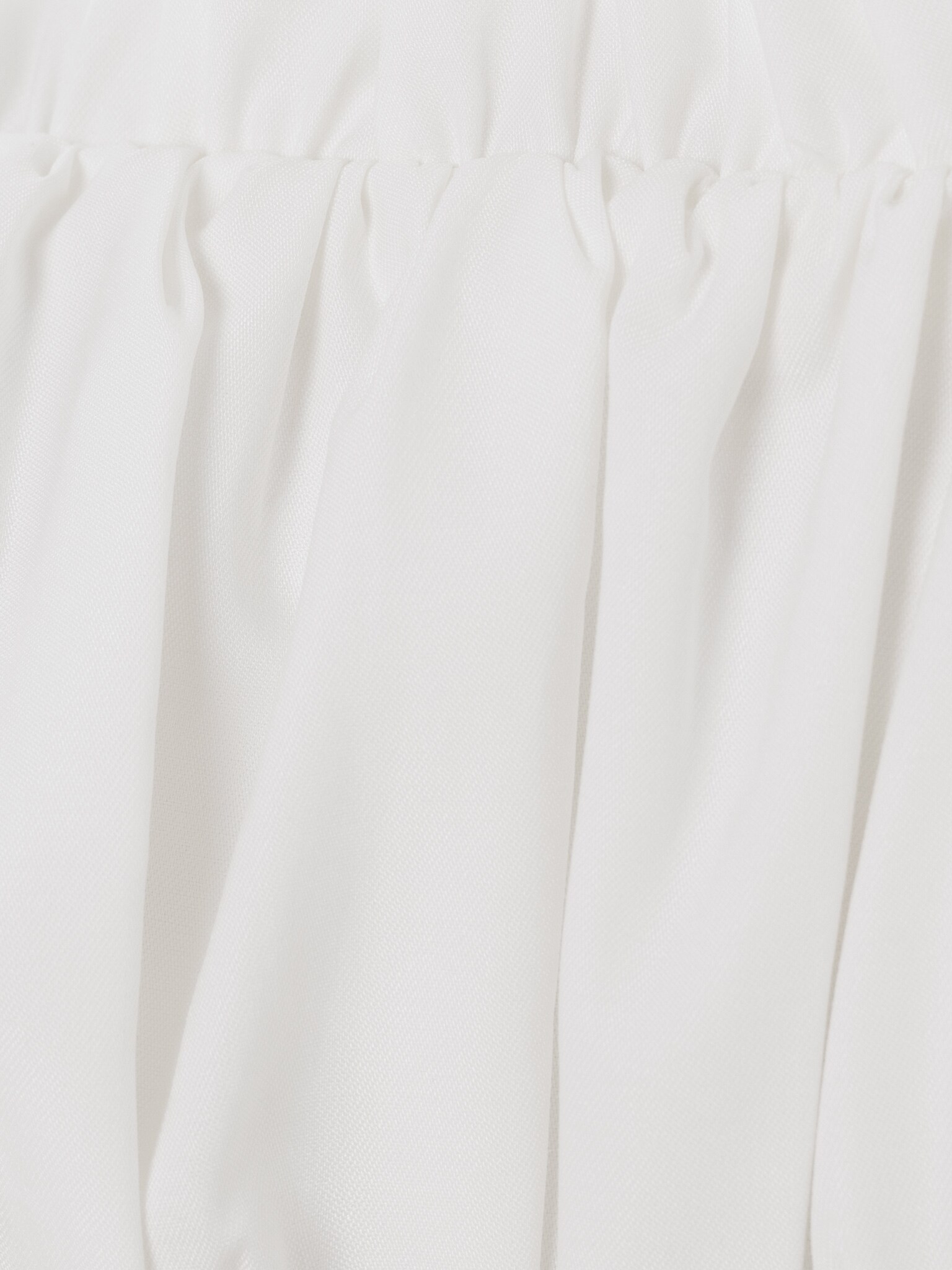 Cropped top with wide pleated straps