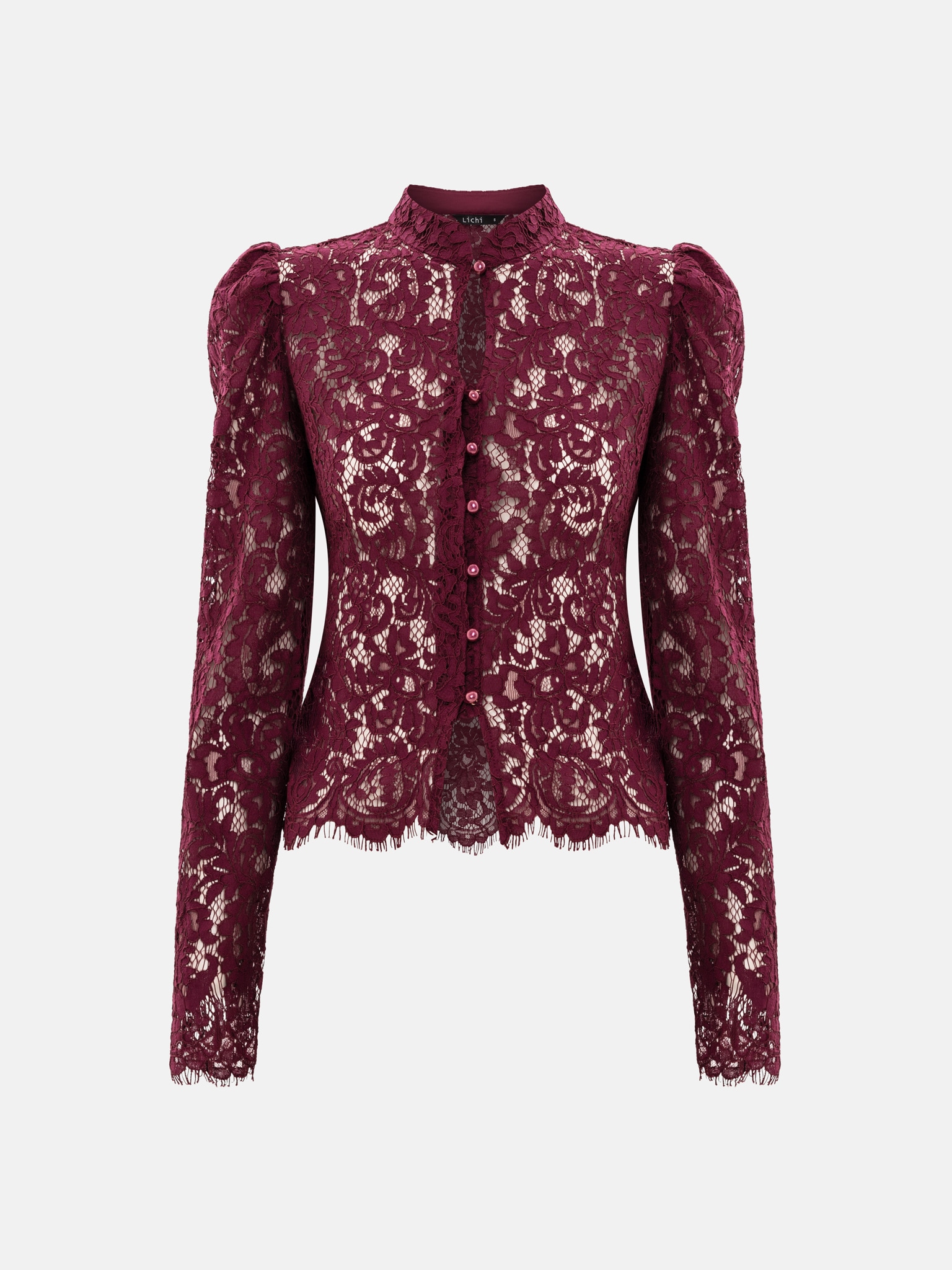 Блуза из гипюра с пуговицами в тон