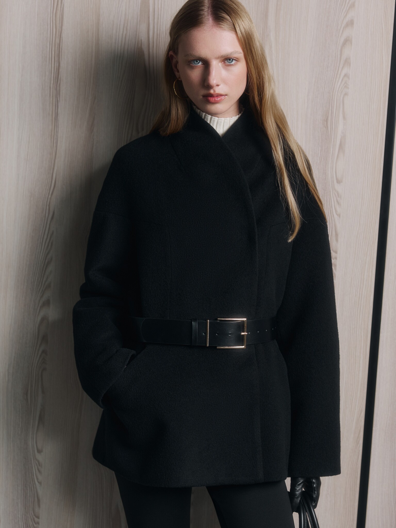 Manteau court en laine avec ceinture en éco-cuir :: LICHI Online fashion  store