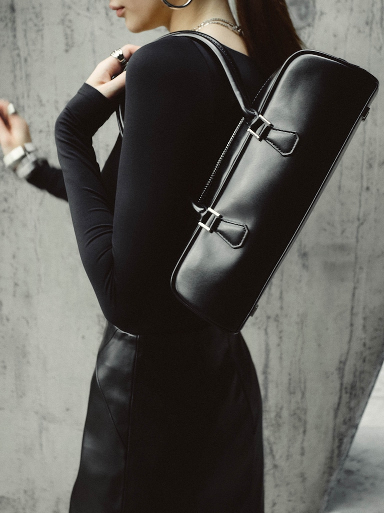 Baguette bag with long handles