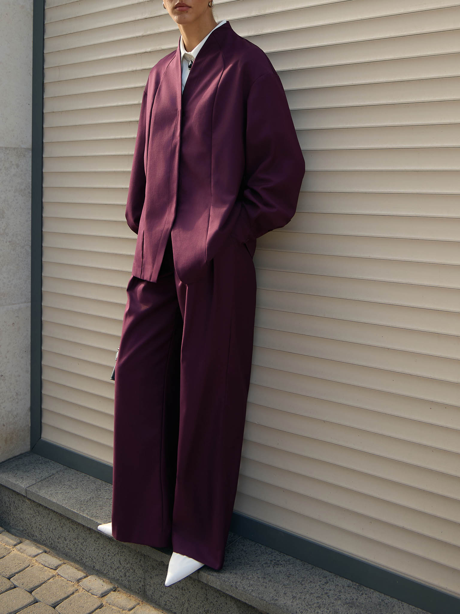 Hemd mit komplexem Schnitt und verdeckter Knopfleiste