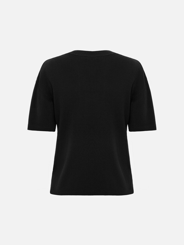 Вязаная футболка с квадратным вырезом