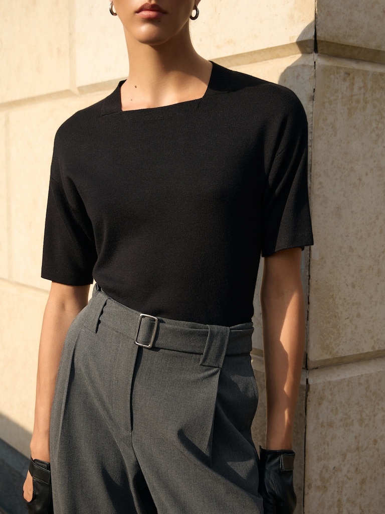 Вязаная футболка с квадратным вырезом