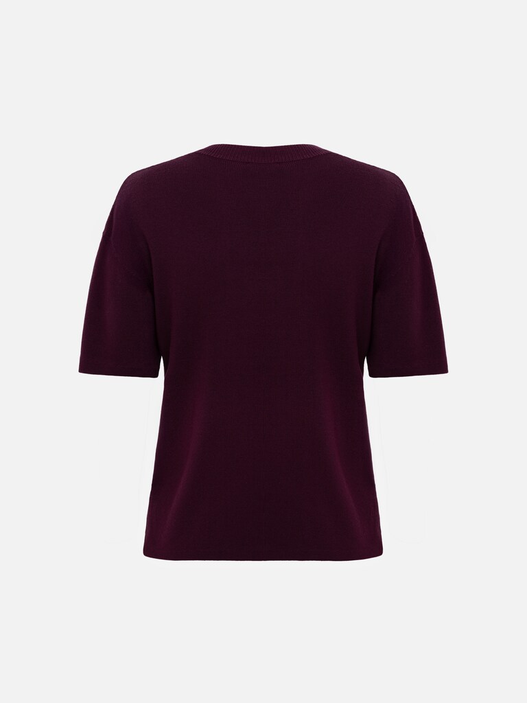 Вязаная футболка с квадратным вырезом