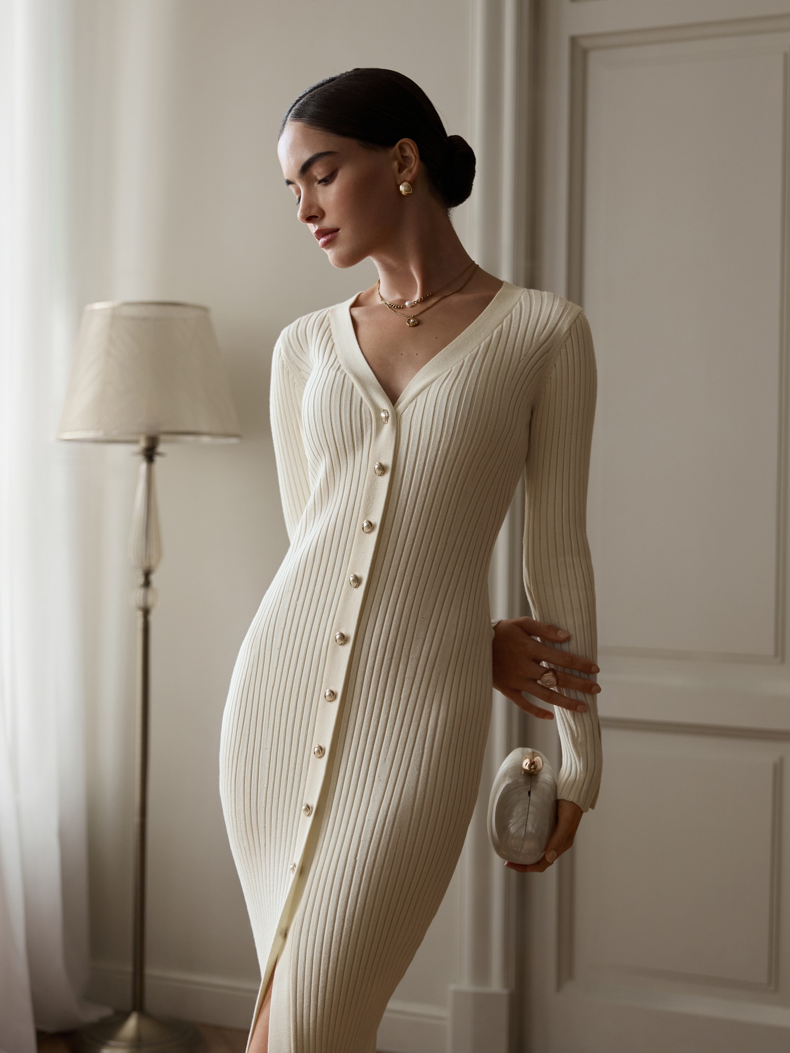 Viscose midi dress with golden buttons