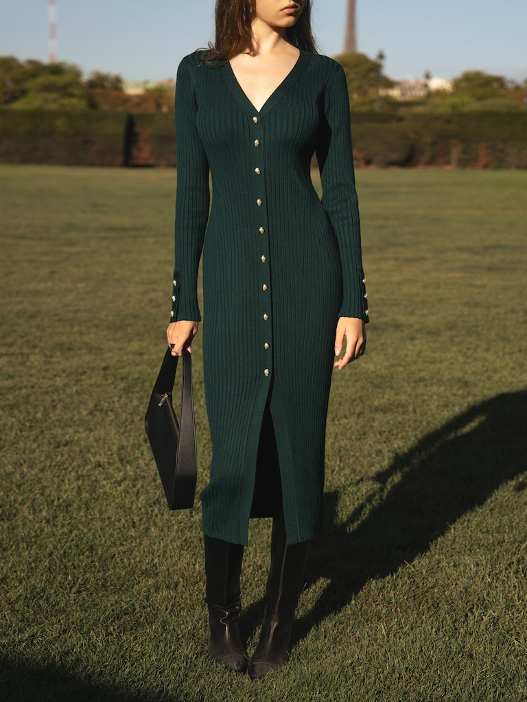 Robe midi en viscose à boutons dorés