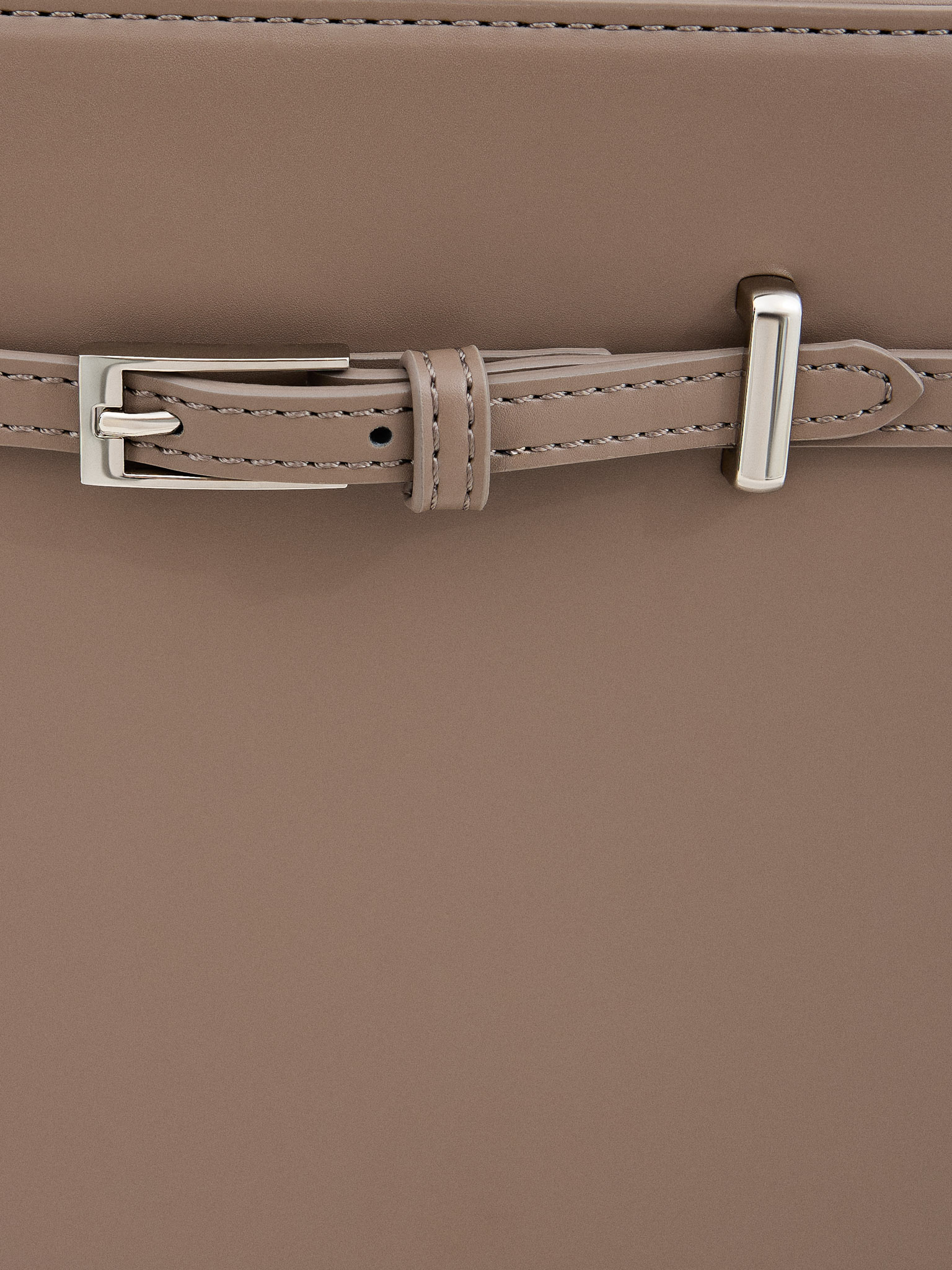 Rectangular bag with decorative strap :: LICHI - Online fashion store