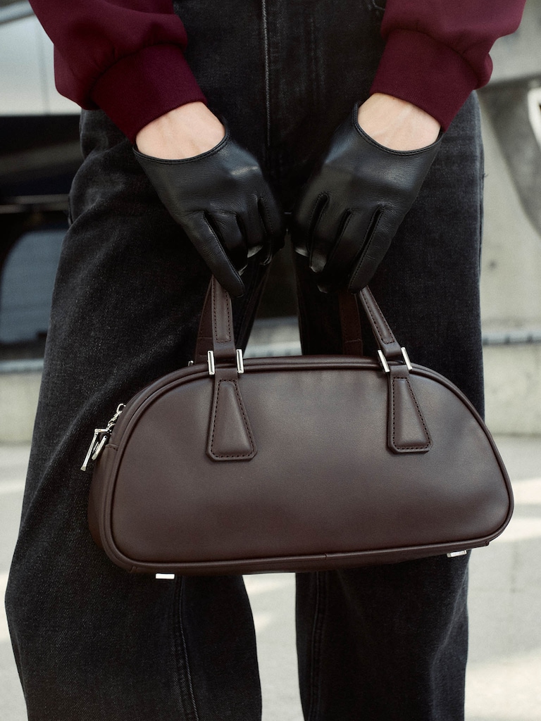 Miniature bag with short handles