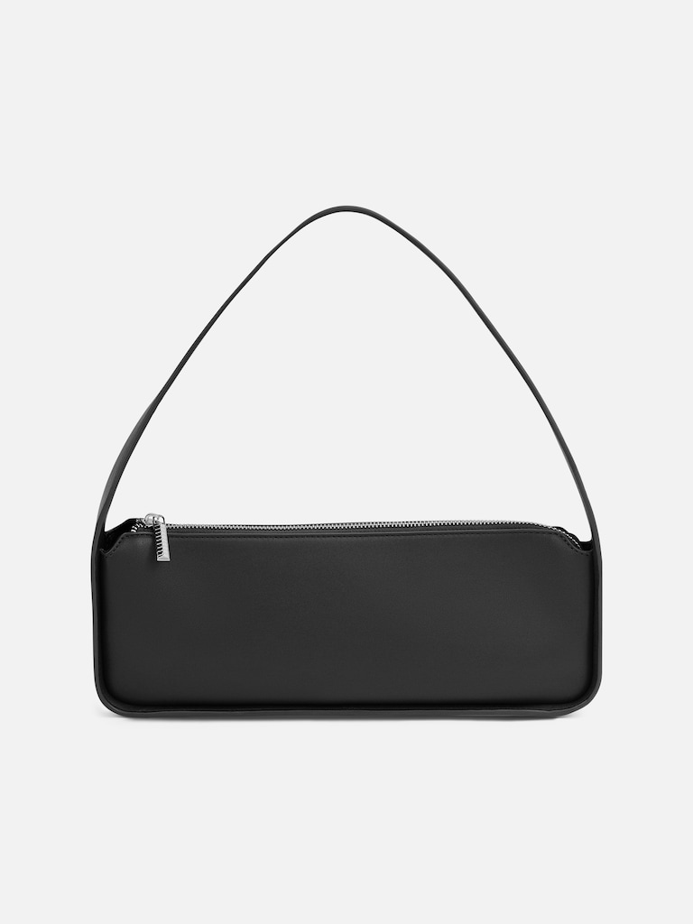 Baguette bag with wide strap