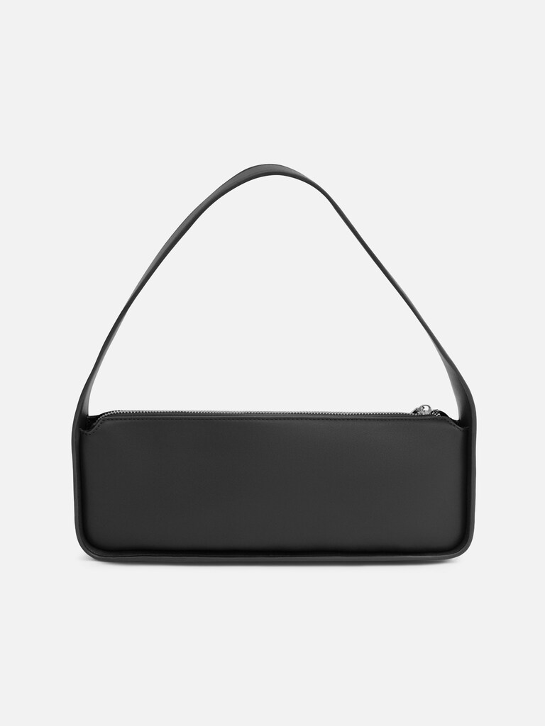 Baguette bag with wide strap